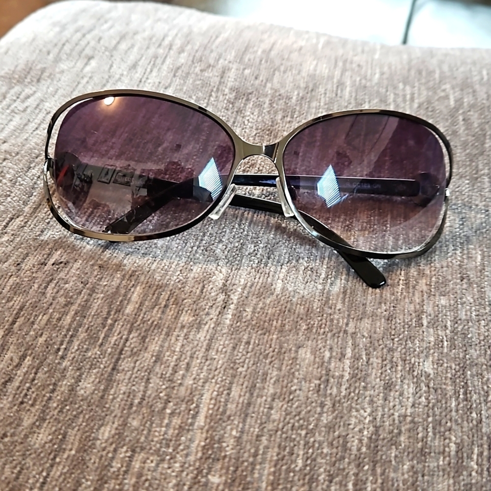 Circus sunglasses